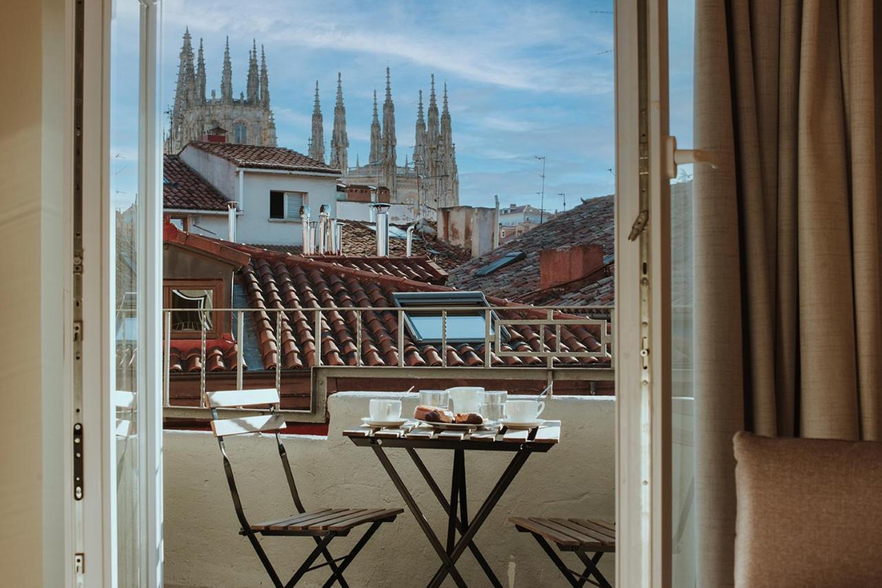 Apartamentos Burgosuites Εξωτερικό φωτογραφία