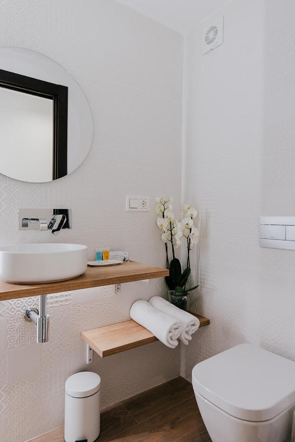 Apartamentos Burgosuites Εξωτερικό φωτογραφία